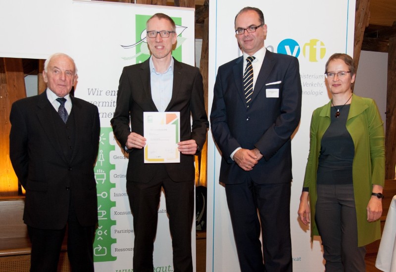 Dr. Rene Alfons Haiden (Präsident der ÖGUT), Bmst. DI Helmut Schöberl (Schöberl & Pöll GmbH), Mag. Andreas Reichhardt (bmvit), Monika Auer (ÖGUT). (c) Helga Auer Dr. Rene Alfons Haiden (Präsident der ÖGUT), Bmst. DI Helmut Schöberl (Schöberl & Pöll GmbH), Mag. Andreas Reichhardt (bmvit), Monika Auer (ÖGUT). (c) Helga Auer
