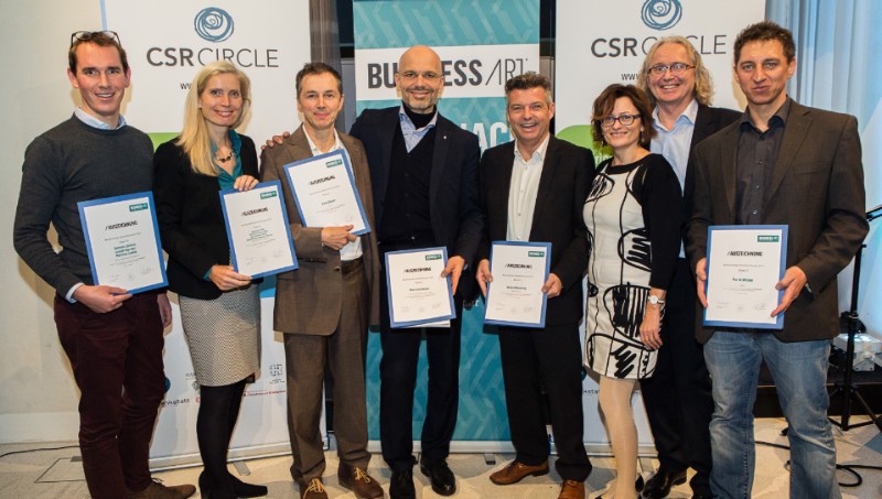 vlnr: Top 5 Meilensteine: Andreas Lechner, Tanja Dietrich-Hübner, Ernst Gugler, Max Schachinger, Harald Professner (GestalterInnen), Roswitha Reisinger, Christian Brandstätter (BUSINESSART), Martin Wesian (Gestalter) vlnr: Top 5 Meilensteine: Andreas Lechner, Tanja Dietrich-Hübner, Ernst Gugler, Max Schachinger, Harald Professner (GestalterInnen), Roswitha Reisinger, Christian Brandstätter (BUSINESSART), Martin Wesian (Gestalter)