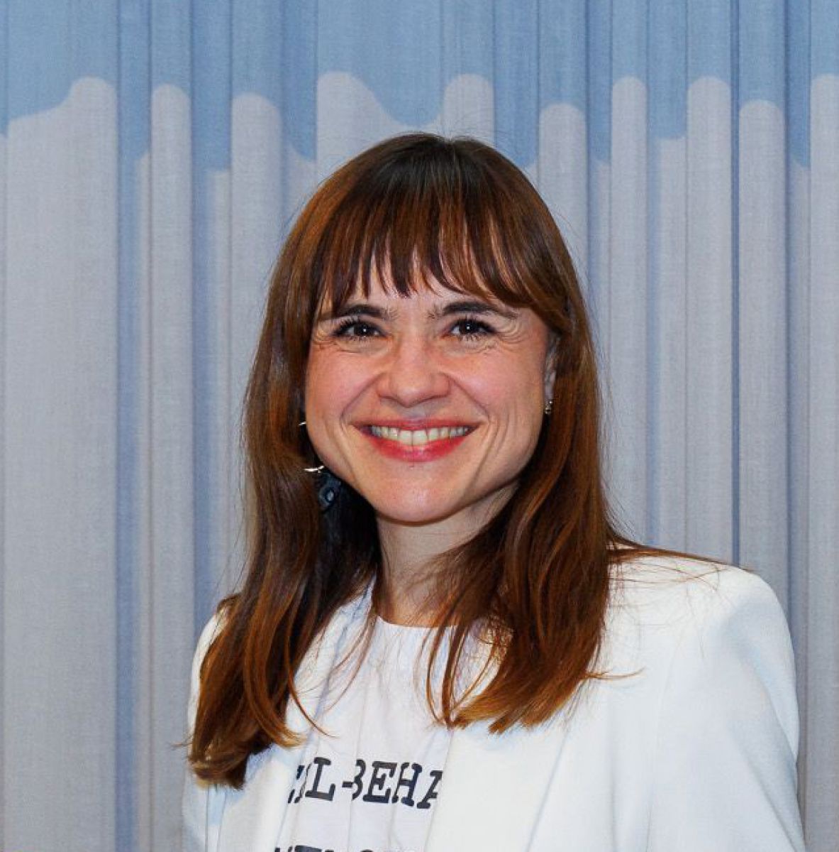 Mari Lang