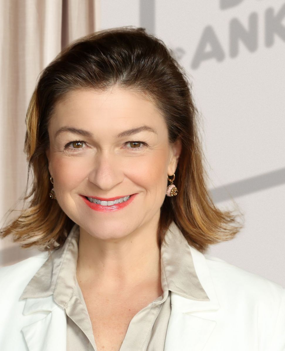 Porträtfoto von Tina Schrettner, neu in der Geschäftsführung von Ankerbot.