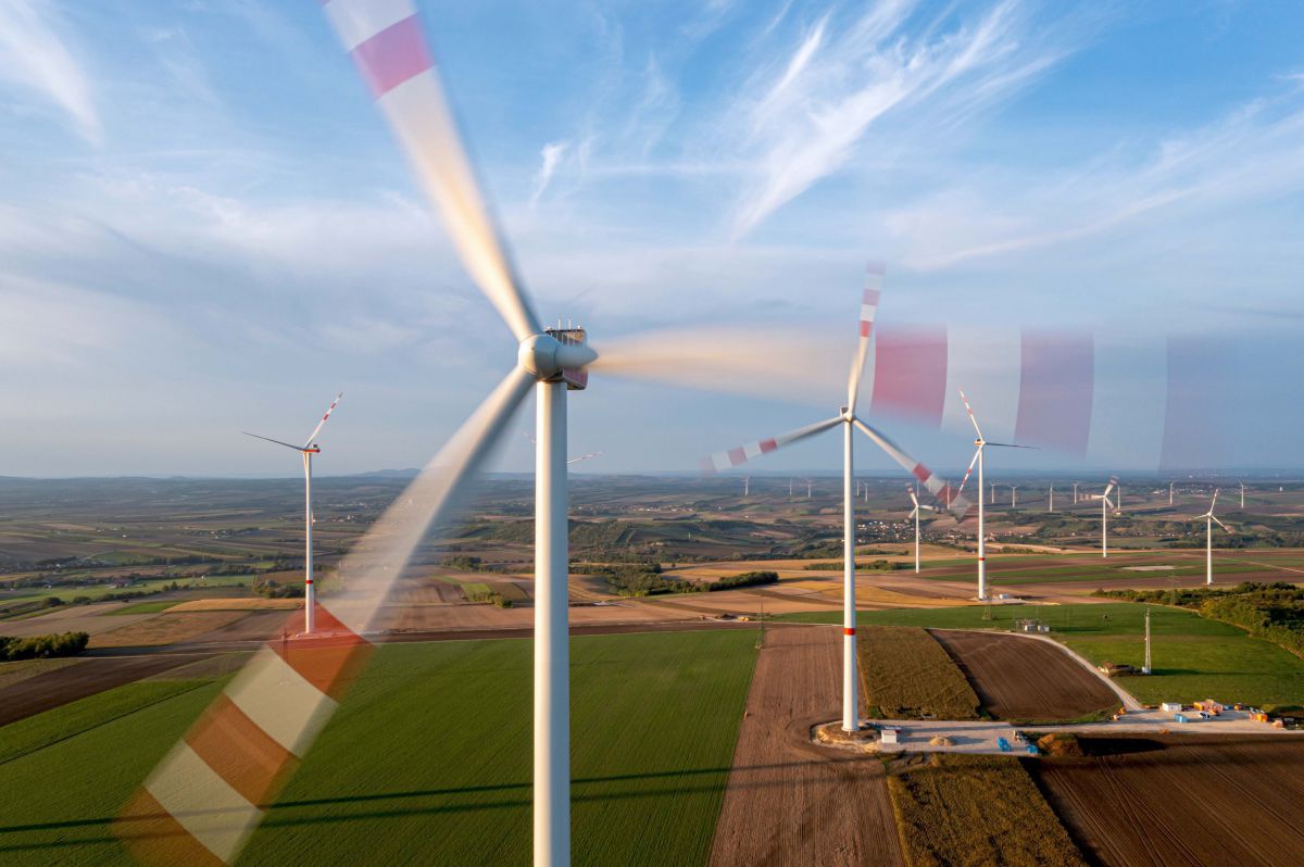 windraeder-f-windkraft-simonsfeld-klaus_rockenbauer_3a
