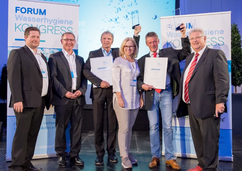 Die Auszeichnungen wurden von Michaela Reitterer, Präsidentin der Österreichischen Hoteliervereinigung (ÖHV), überreicht. Foto: Forum Wasserhygiene