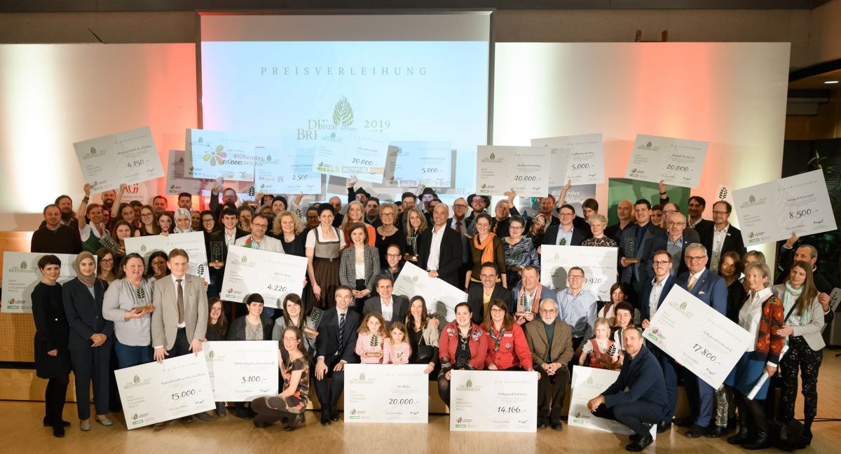 Gruppenfoto der PreisträgerInnen des Naturschutzpreises 